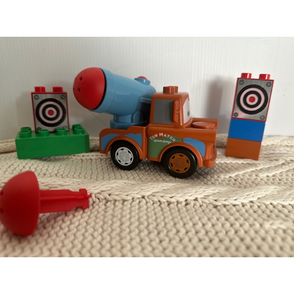 DUPLO Agent Mayer with Shooting Cannon